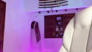 Ale_Lewis-20250813-183134