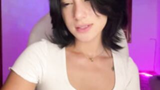 Ale_Lewis-20250813-183134