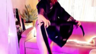 aprill_o_nill April_o_Nill milf underwear tease dance 2
