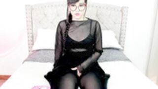 iki_mei 01/07/2025 - topless and masturbating