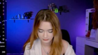 liana_kisses 7