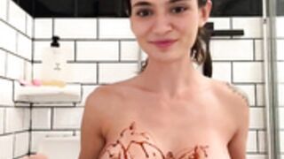 amira brie Shower Live 2023-12-10