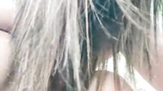 Yuky_ta play pussy in public