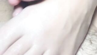 Thinmint footjob