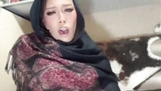 macatdemeah hijab masturbation and pillow humping