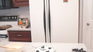 Crimsonxrapture 260921 2 kitchen