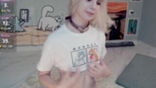 Careful_I_Bite's Room 1