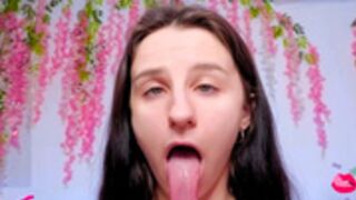 Nika Kik 01