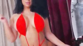 CassyeCross 2022-04-29_23-11-47 rdh