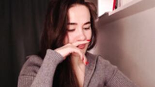 in_yan_2025-09-24_22-15-53_504