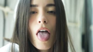 emyii_2025-09-23_20-10-46_600