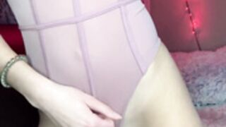 Livinia Roberts Trying Different Buttplugs