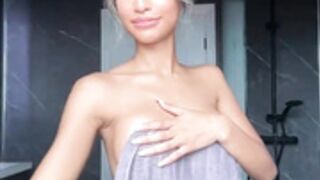 Aniishaa Beauty Thai from UK