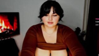 Talla_a and stephanieboobs naked dildo in pussy