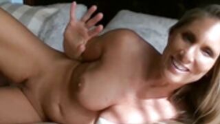 kumfoxlive 2025-09-09_03-32-04