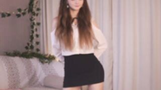 CindyGarrison - 2025-09-23 - White Lace Bra & Thong