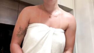 MariiD-20251010-030247