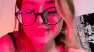 SweetJennaa-20251008-230217