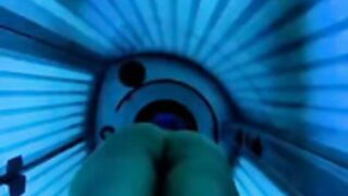 xanmndix takes a solarium