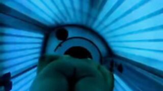 xanmndix takes a solarium