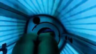 xanmndix takes a solarium