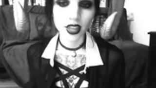 babyjas dildo blowjob