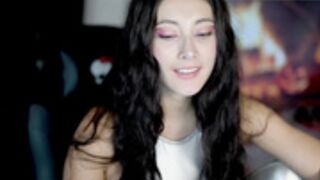 kellytesh 2025-10-17_19-31-31-003