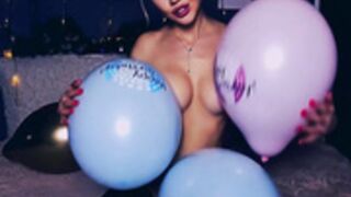 Reya_law girl stockings naked blow balloons