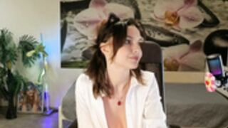jennycutey 2025-10-15_06-54-54-006