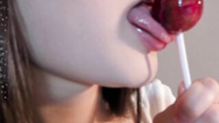 Seulbi drool lollipop