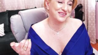 carrielovex 2025-04-18_10-06-30