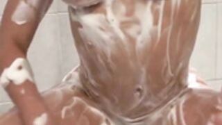 Taneth Taking a Shower