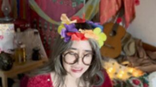 Elise Tran ASMR - Cosplay titties tease