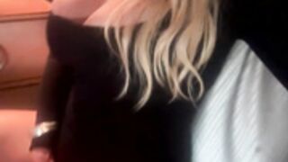 hotmom2222 2025-04-14_20-55-20