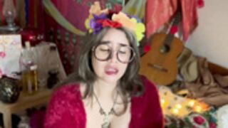 Elise Tran ASMR titties tease and big cleavage in cospl