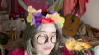 Elise Tran ASMR titties tease and big cleavage in cospl