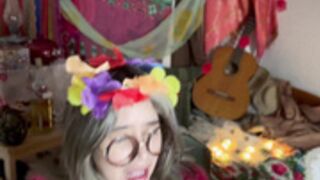 Elise Tran ASMR titties tease and big cleavage in cospl