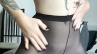 yesangelgirl ripped stockings jerk off