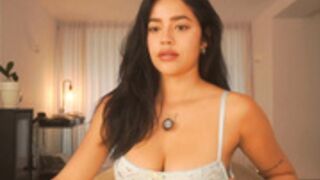 n_o_v_a 2025-10-24_20-22-30-001