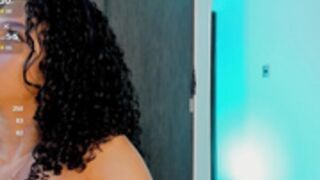 naomigarcia 2025-10-24_04-48-41-002