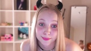 Appr0ved Ticket show