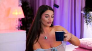 kiss_jess_2025-10-27_20-59-51_945