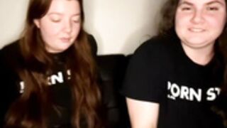 Scarlettsinner Lesbian kiss & Flash Holes