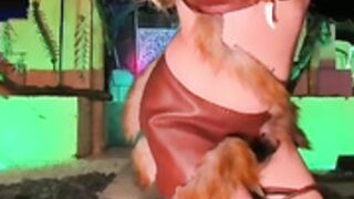 Ashleyylovee Hitachi Teasing her clit 30-10-2025