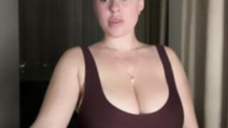 valeriaval1_2025-10-30_19-49-29_756