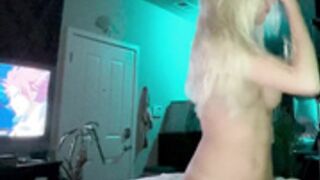 Livinia Roberts Glowing Dildo Fuck In The Middle Night