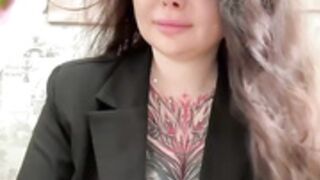 Beauty busty MommyDimitrescu