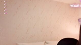 ava__blue_2025-11-01_23-43-41_475