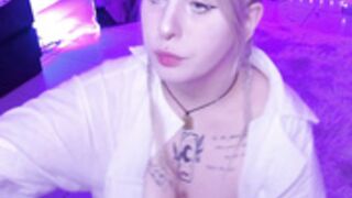 ingannamorte oily boobs and ass 2025-11-02