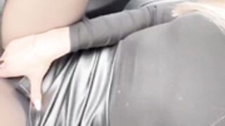 Viktoriakpa Teasing Pussy Play In Car